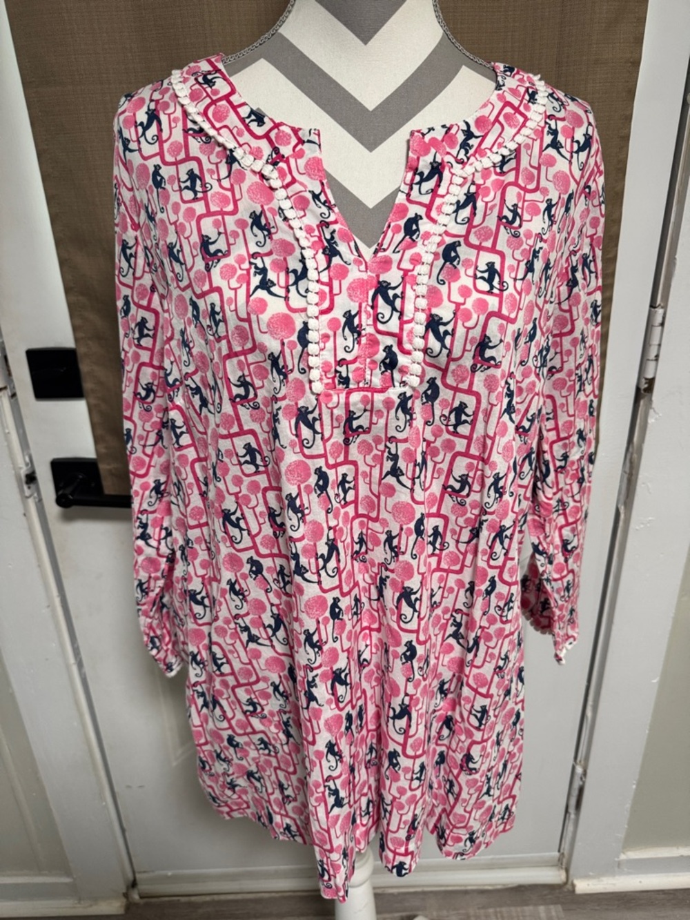 Talbots Pink and Navy Patterned V-Neck Tunic Size XL - Picture 1 of 8